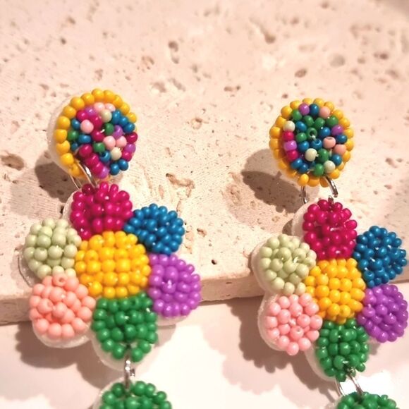 New ANTHRO Colorful Beaded Flower Earrings - Picture 4 of 8